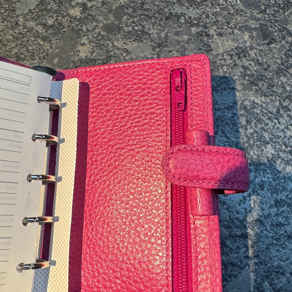 Filofax Mini Wallet/Planner in Raspberry - Picture 5 of 6